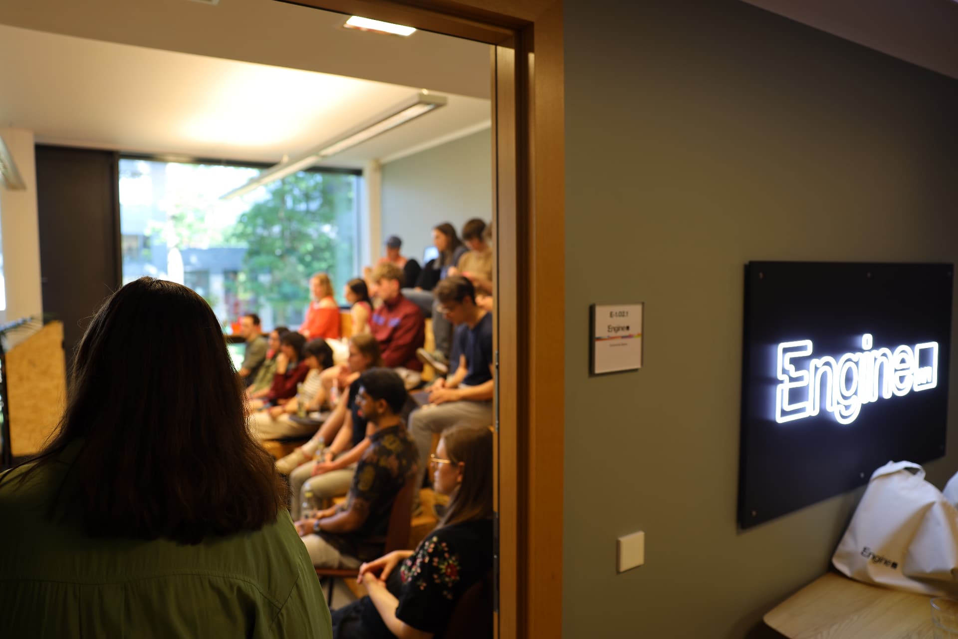 Students gathered for an Ignite session at HPI Engine
